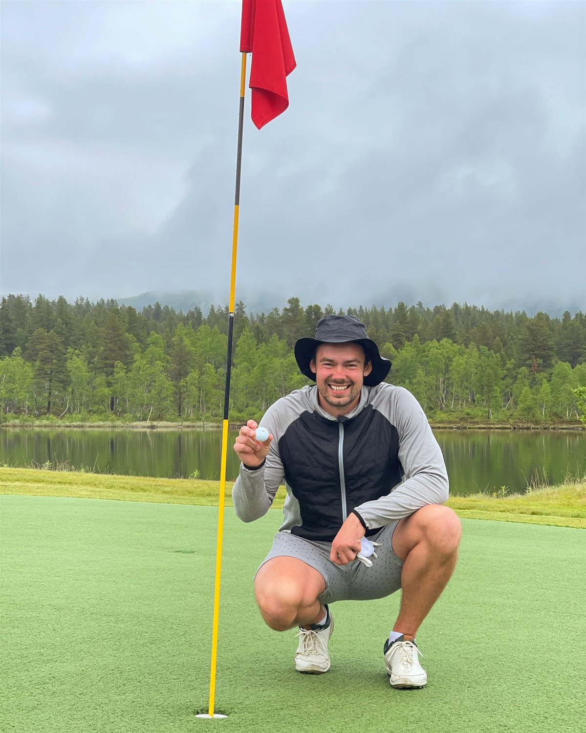 hole-in-one-alexander